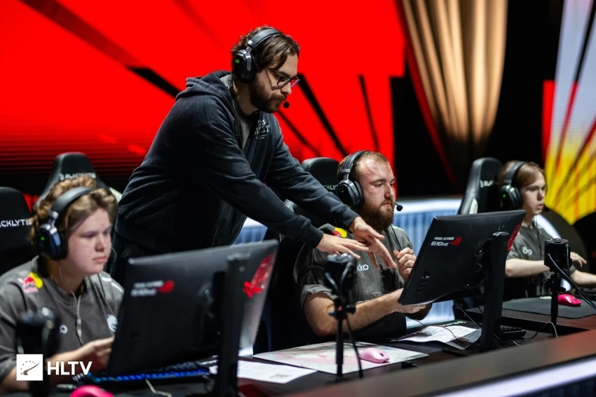 Тренер Team Spirit объяснил поражение от Vitality на BLAST Rivals 2025 по Counter-Strike 2