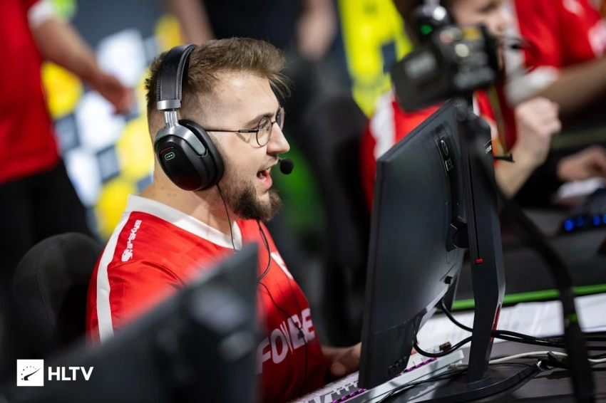 Снайпер MOUZ по Counter-Strike 2 объяснил нервозность игроков на старте турнира в Кракове